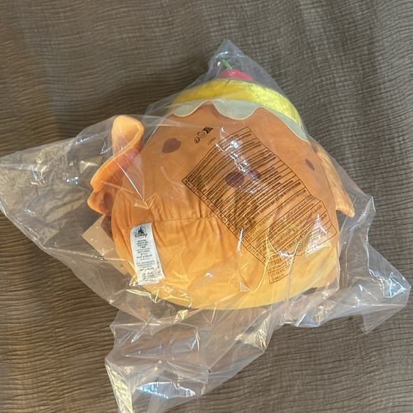 Stitch Pineapple Upside-Down Cake Disney Munchlings Scented Plush 18'' (NWT) - Picture 5 of 5